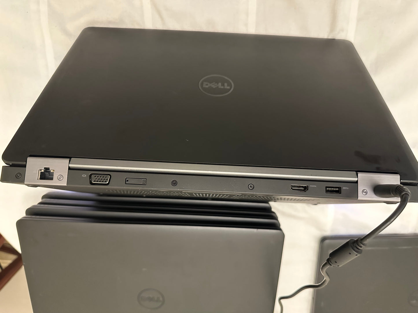 Dell E5570 Laptop Core i3 2.3Ghz 8GB RAM and 450GB SSD with Windows 10 Pro