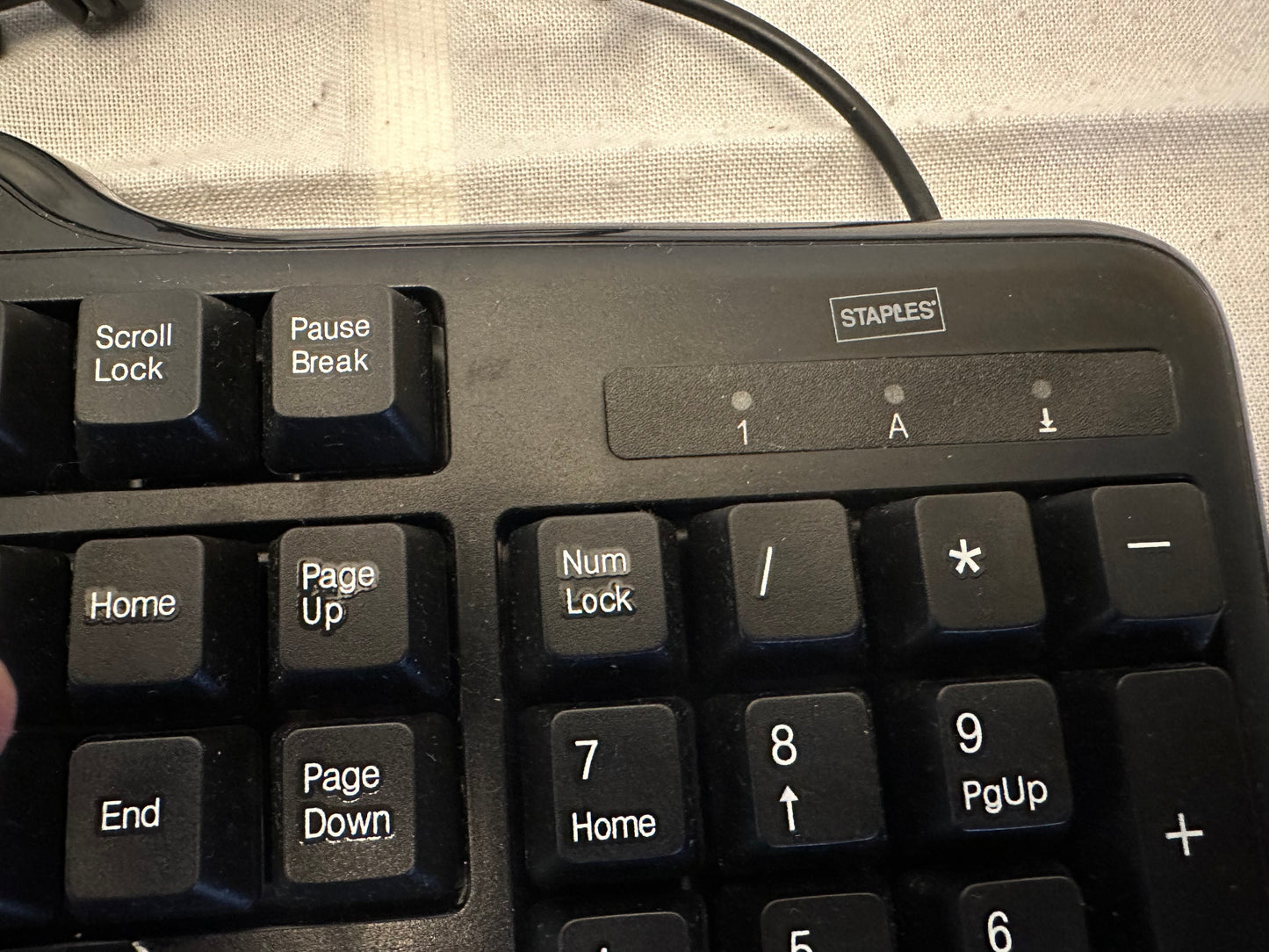 Staples keyboard 22406 (LK-650U)